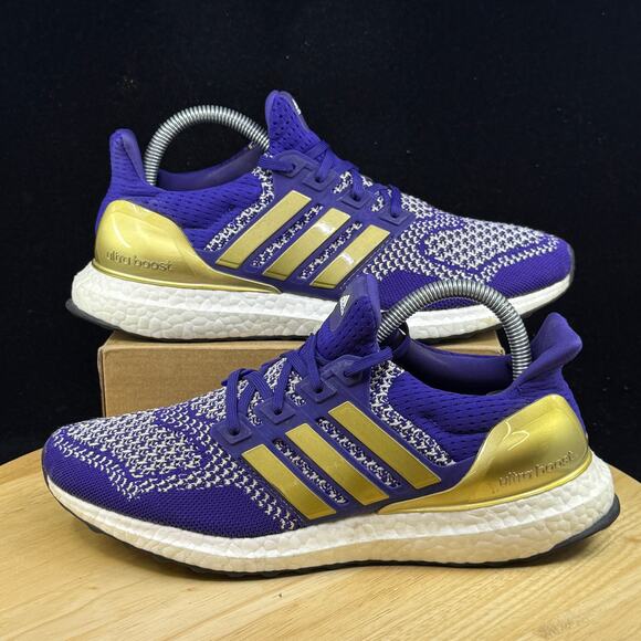 Adidas Men’s FV0282 Ultra Boost 1.0 Purple Gold UW Huskies Sneakers Size 7/ 8.5W - Picture 1 of 12
